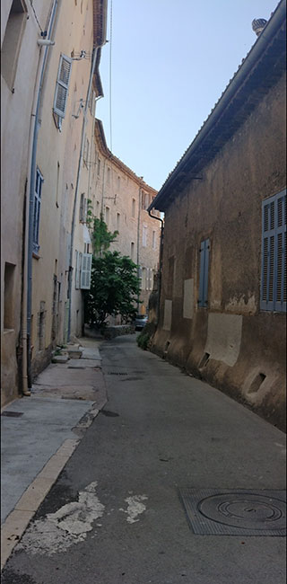 Rue des Dominicains - Draguignan © Esther GM 
