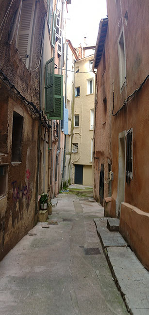 Rue de l'ancien Théâtre - Draguignan © Esther GM 