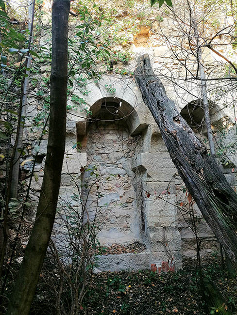 Moulin en ruine - Figanières © Claire Berthier 