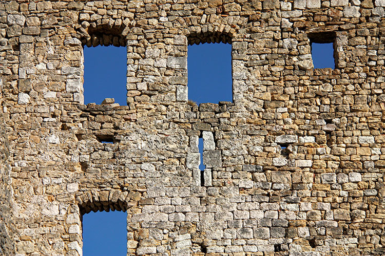Ouvertures sur le ciel - Château de Bargème © Luc Ortiz 