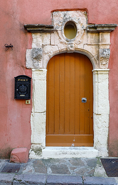 Porte - Bormes les mimosas © Jack 