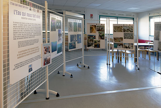 Expo des panneaiux  Eau qui npous fait vivre, au collège de Draguignan, Emile Thomas - CDI du Collège - photo © Norbert Pousseur