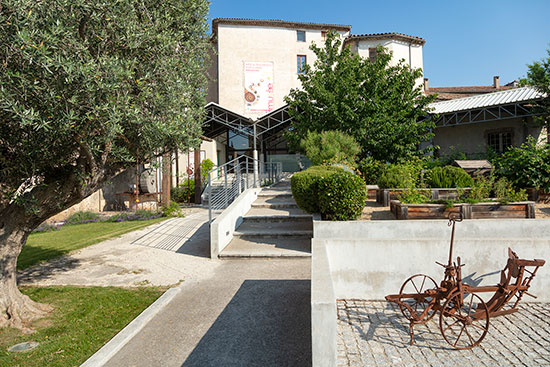 Entrée du musée des ATP de Draguignan © Norbert Pousseur